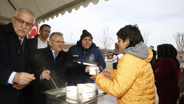 BAŞKAN BÜYÜKKILIÇ, DEPREM BÖLGESİNDE