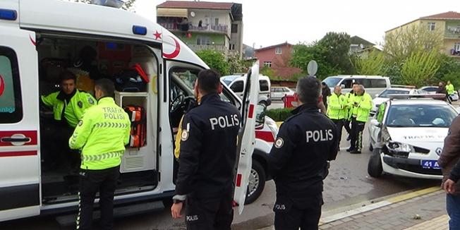Kocaeli Derince’de Korkunç Trafik Kazası! Yaralı Polis Var