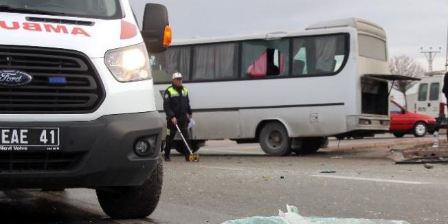 Konya’da Feci Kaza- İşçi Servisi İle Kamyon Çarpıştı Çok Sayıda Yaralı Var