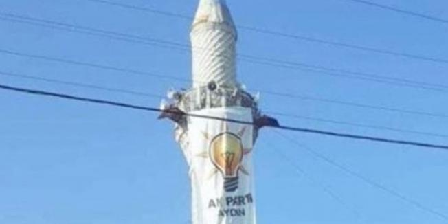 Minareye Parti Bayrağı Asıldı ! İnceleme Başlatıldı