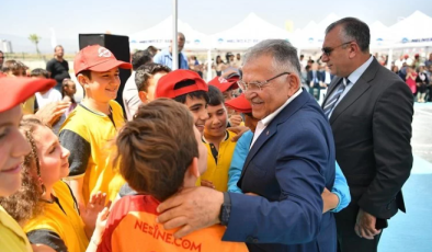 Kayseri Büyükşehir’den öğrencilere kariyer tavsiyeleri