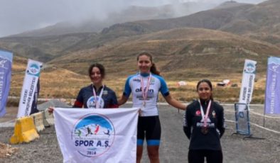 Kayserili bisikletçiler Melike ve Ayça MTB CUP yarışlarında derece elde etti