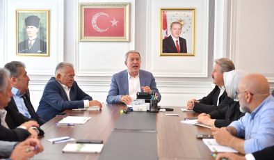 Hulusi Akar’ın katılımıyla Melikgazi’de istişare toplantısı gerçekleştirildi