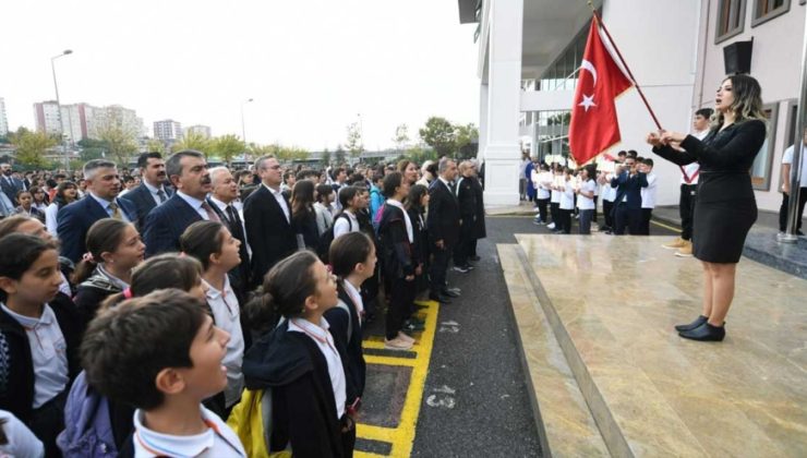 Milli Eğitim Bakanlığı, tüm şehirlere ders saatleri hakkında