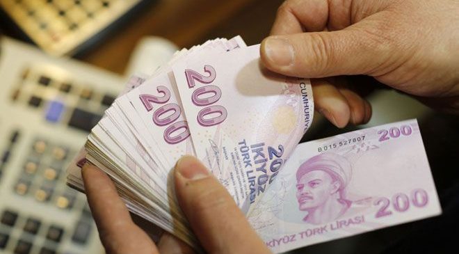 Piyasada iki banknottan biri 200 TL